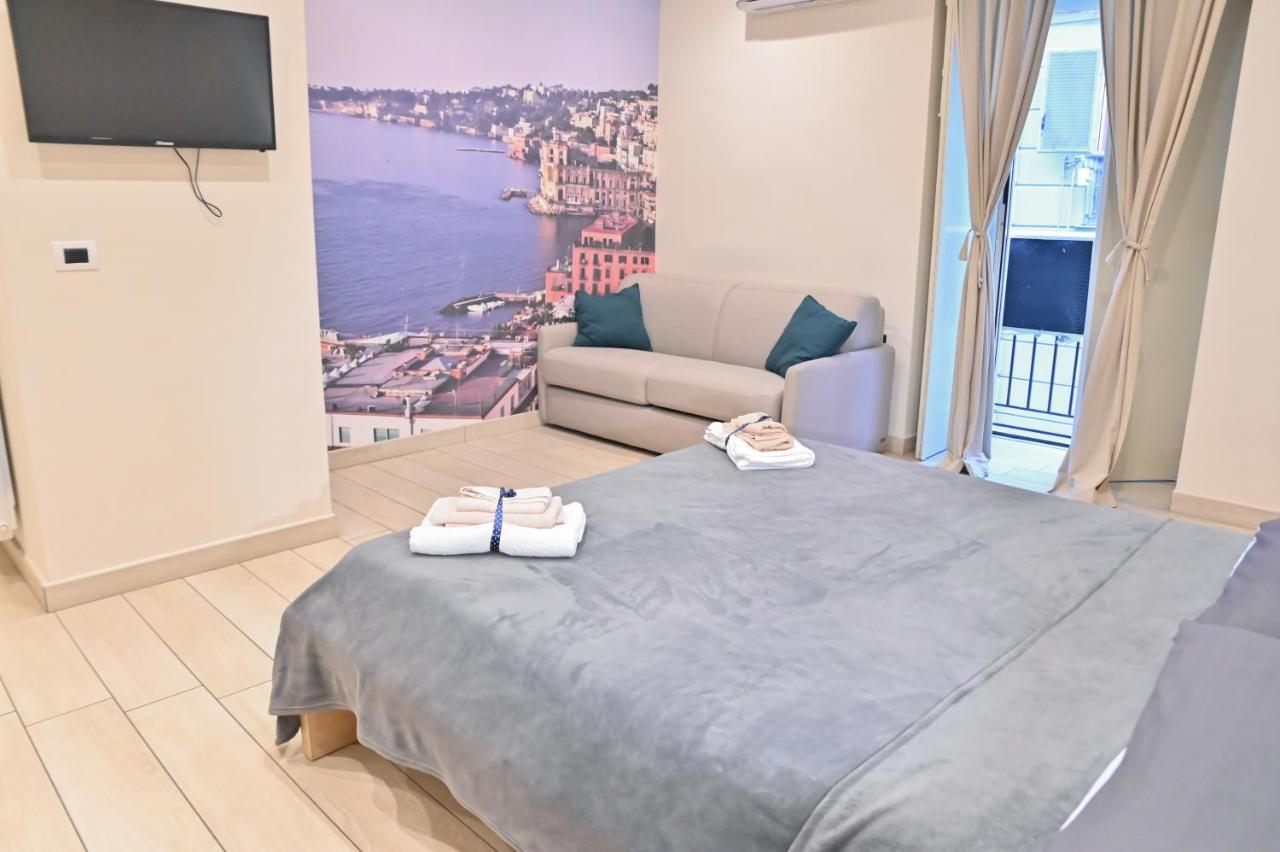 ナポリ Perlablu In Centro Bed & Breakfast エクステリア 写真