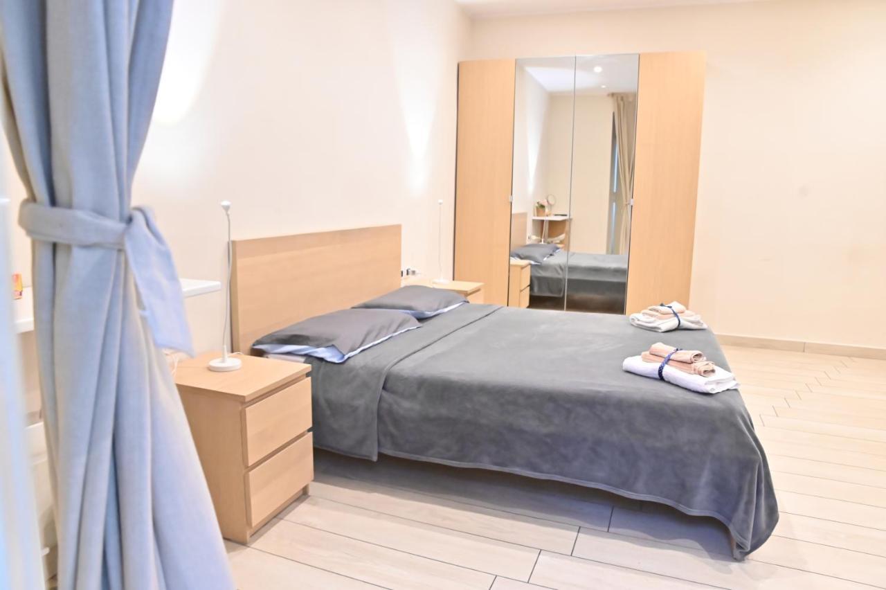 ナポリ Perlablu In Centro Bed & Breakfast エクステリア 写真